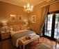 Dunning Country House