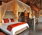 4 Nights, 2 Luxury Lodges in Balule Nature Reserve