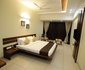 Hotel 3 Leaves