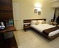 Hotel 3 Leaves