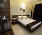 Hotel 3 Leaves