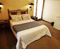 Sundowner Lodge
