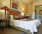 Sundowner Lodge
