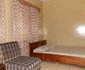Safety Hotel, Uwani