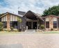 Balmoral Luxury Lodge