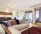 Dolphin Beach E5