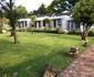 6 On Morris Guest Lodge