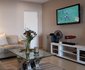 Friends - Three-Bedroom Private Apartment