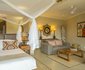 Victoria Falls Safari Club