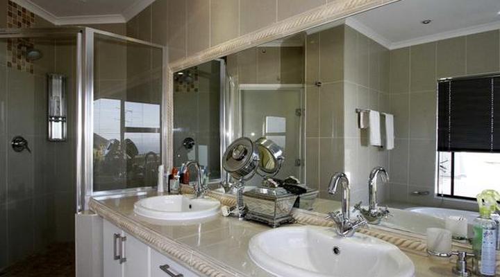 La Dolce Vita Guest House