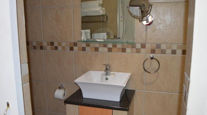 Airport Garden Boutique Hotel 