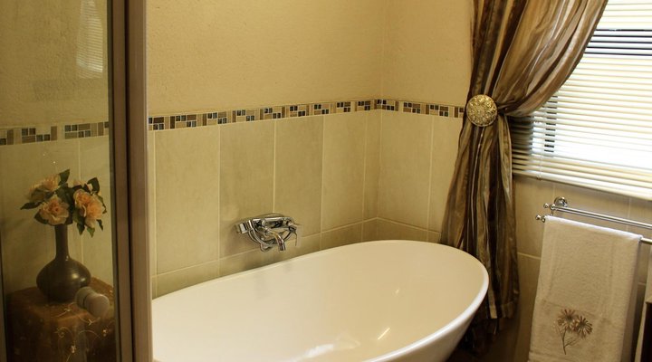 Ibis Way Guest House