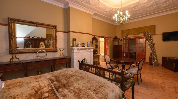 La Rochelle Guesthouse