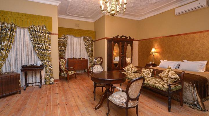 La Rochelle Guesthouse