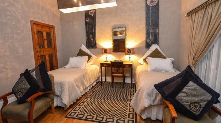 La Rochelle Guesthouse