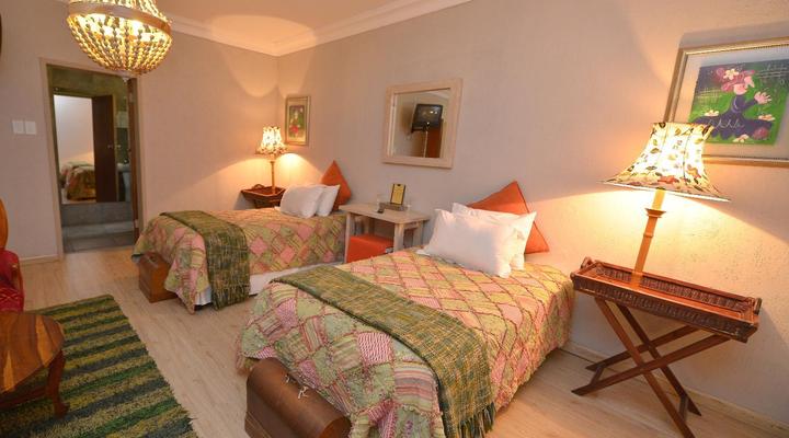 La Rochelle Guesthouse