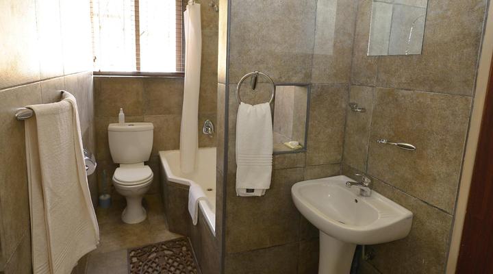 La Rochelle Guesthouse