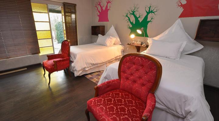 La Rochelle Guesthouse