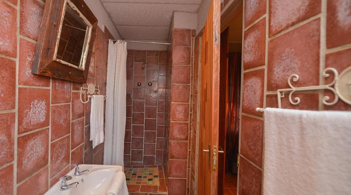 La Rochelle Guesthouse