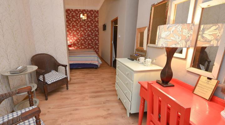 La Rochelle Guesthouse