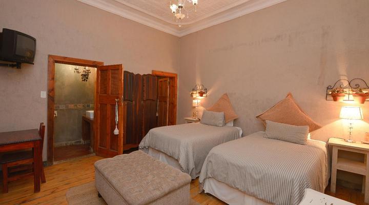 La Rochelle Guesthouse