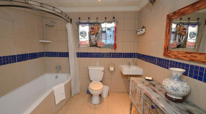 La Rochelle Guesthouse