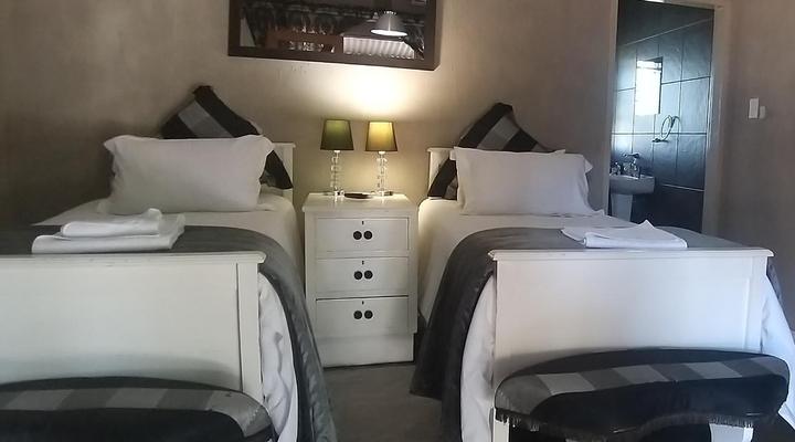 La Rochelle Guesthouse