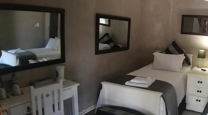 La Rochelle Guesthouse