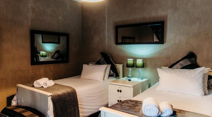 La Rochelle Guesthouse