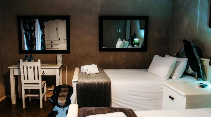 La Rochelle Guesthouse