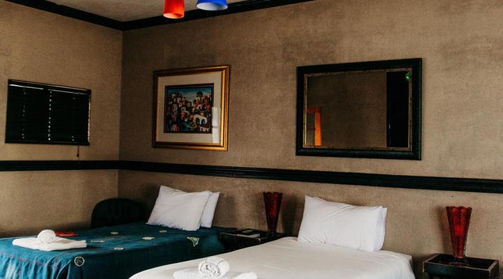 La Rochelle Guesthouse