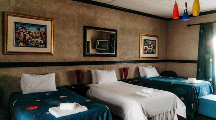 La Rochelle Guesthouse