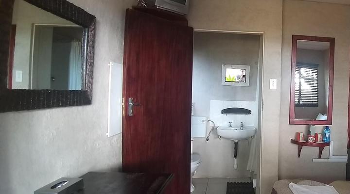 La Rochelle Guesthouse