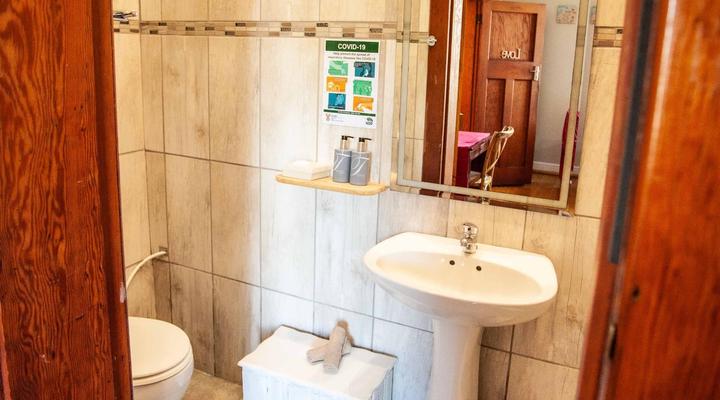 Flametree Guesthouse 