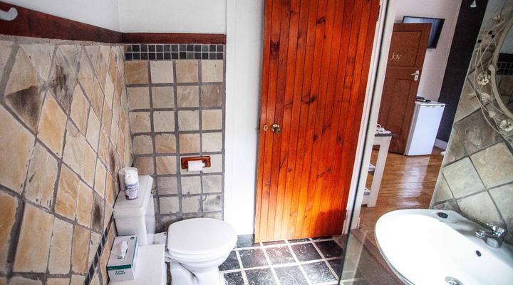 Flametree Guesthouse 