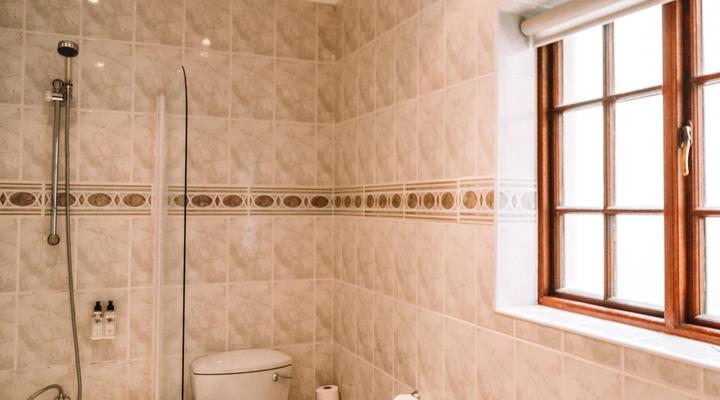 MontMartre Chalets & Venue