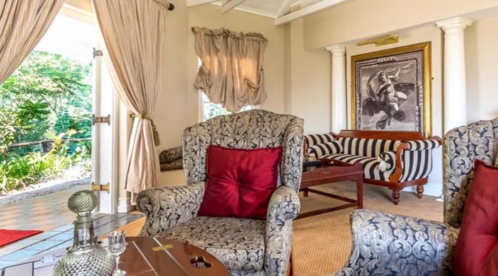 Blue Mountain Luxury Lodge