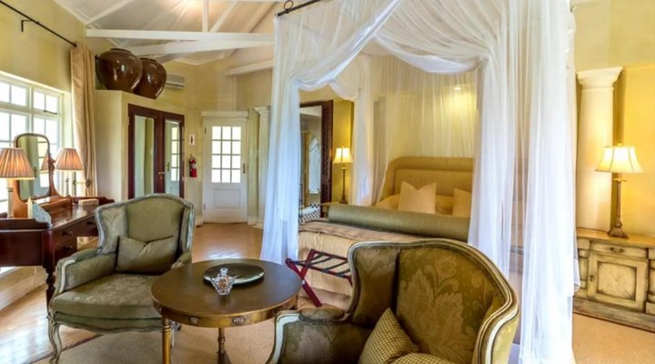 Blue Mountain Luxury Lodge