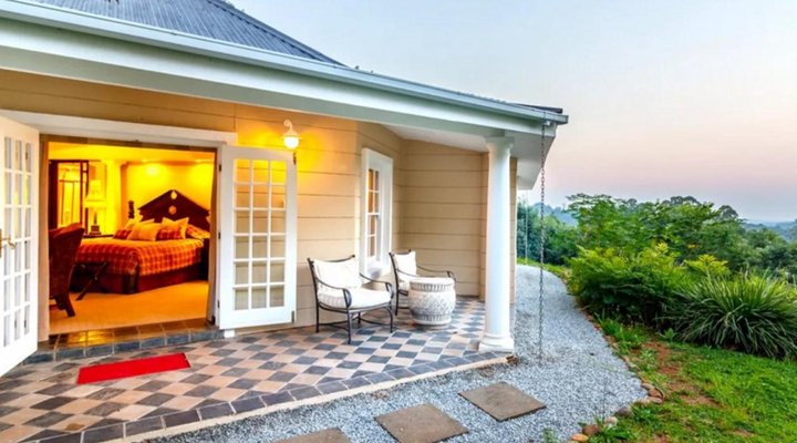 Blue Mountain Luxury Lodge