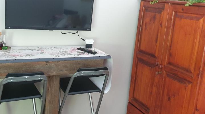 Dragon's Lair Guest Lodge