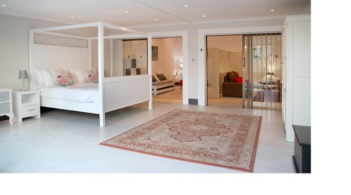 Spacious Garden Unit on Fordyce