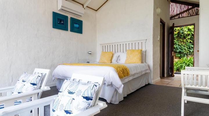 Dutton's Cove Guesthouse