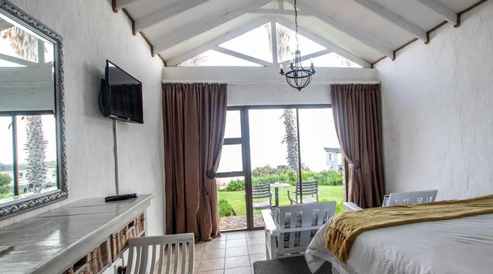 Dutton's Cove Guesthouse