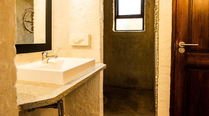 Hakunamatata Estate, Lodge & Venue