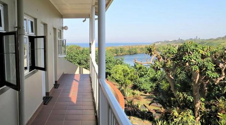 Tweni Waterfront Guest Lodge