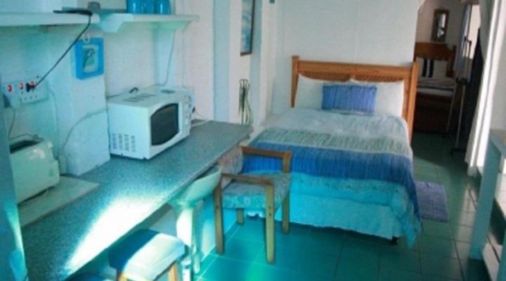 Lighthouse Inn B & B + Self Catering