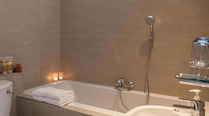 Upperbloem Guesthouse and Apartments in Bo-kaap