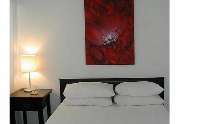 Upperbloem Guesthouse and Apartments in Bo-kaap