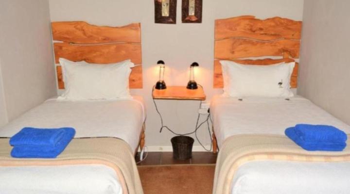 Zoutpan Struishuis Guest Farm