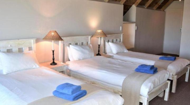 Zoutpan Struishuis Guest Farm